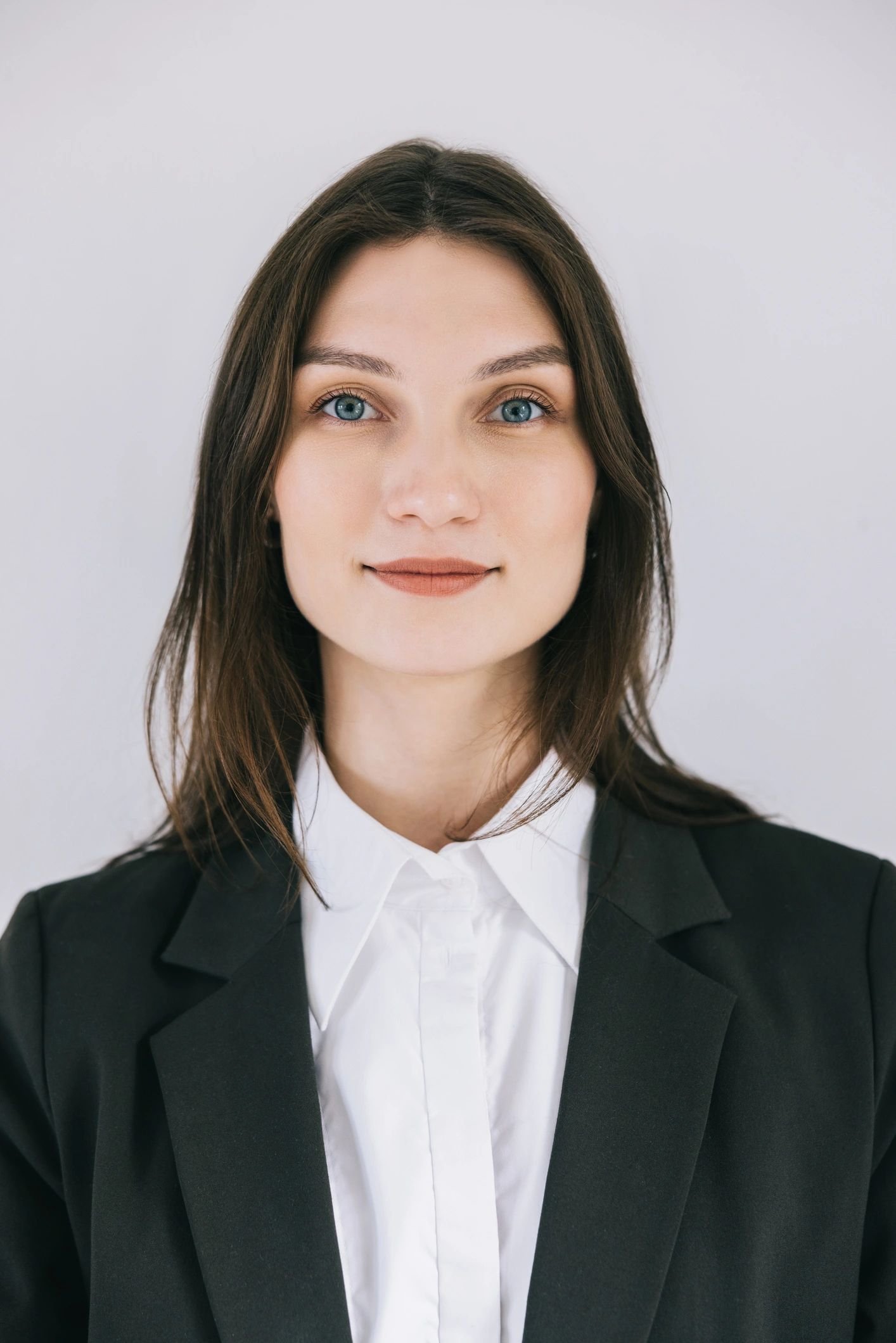 Portrait of Avery Bennett, founder and marketing strategist
